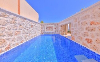 Villa Onay 4 | Premium bedding, down duvets, individually decorated