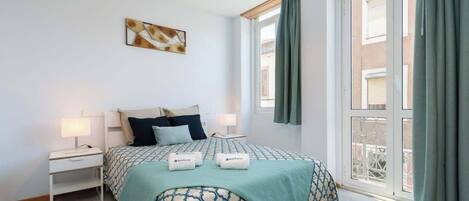 2 soverom, strykejern/-brett, wi-fi og sengetøy