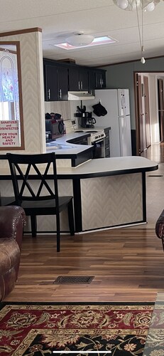 REEL DEAL! Covered Boat Parking! LONG TERM RENTAL!