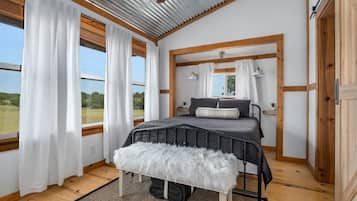 4 slaapkamers, een strijkplank/strijkijzer, wifi, beddengoed