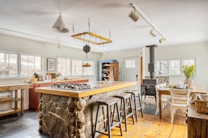 Villa (1 Bedroom) | Dining