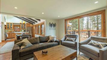 Rumah (3 Bedrooms) | Interior