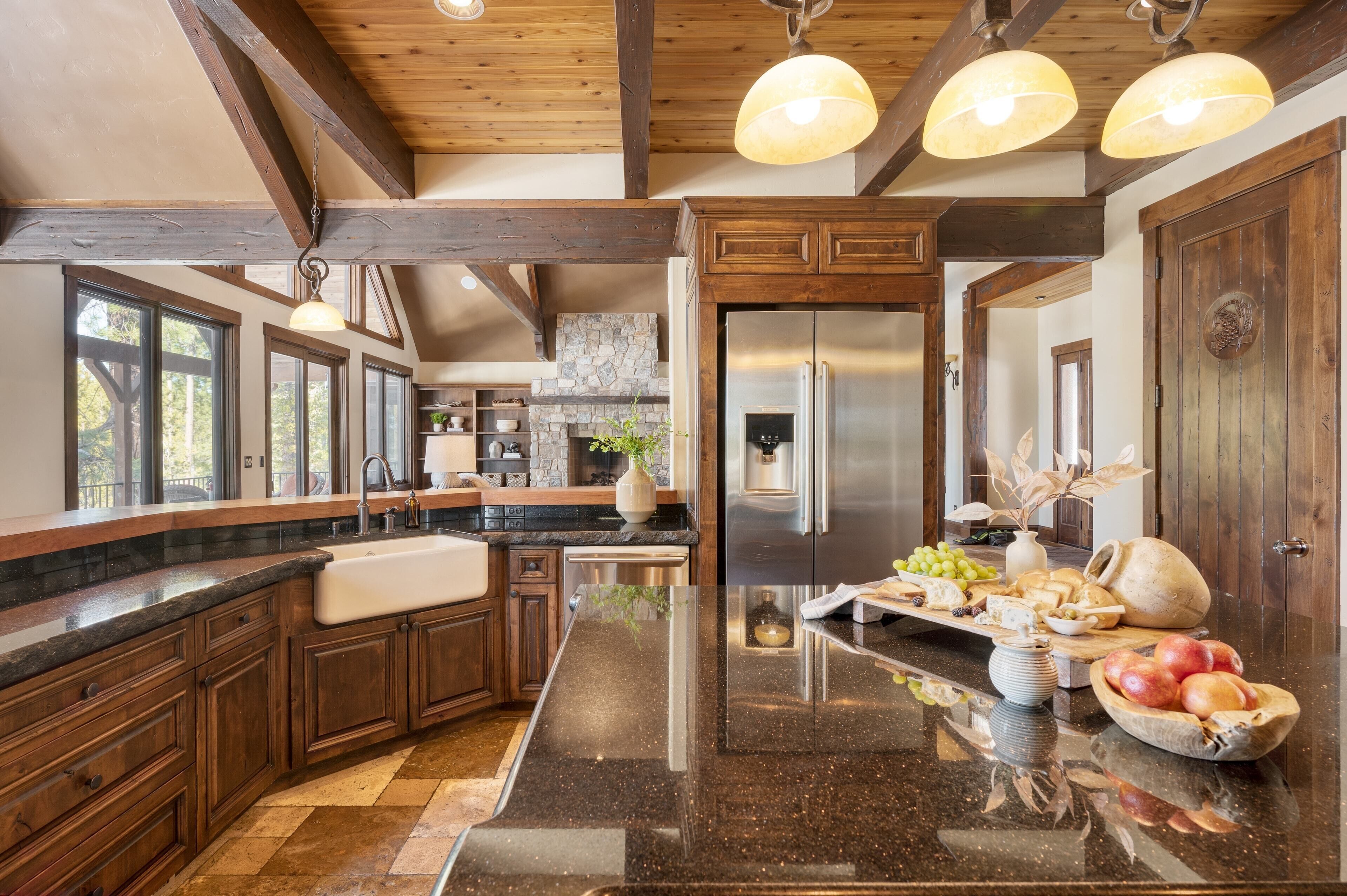 Villa (4 Bedrooms) | Private kitchen | Fridge, microwave, oven, stovetop