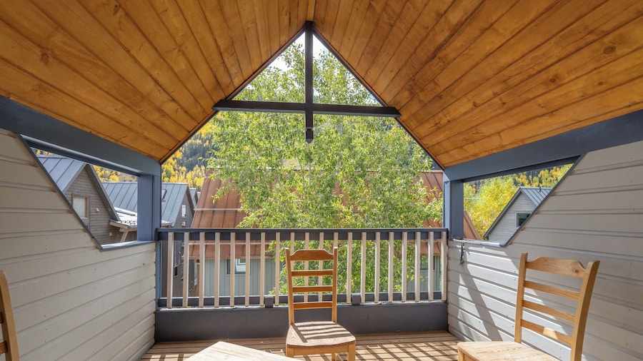 Smuggler F by Avantstay Gorgeous Condo Close To Lift 7