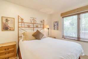 House (2 Bedrooms) | Interior - Double Diamond 23 by Avantstay Close to Town & The Slopes! (Telluride)