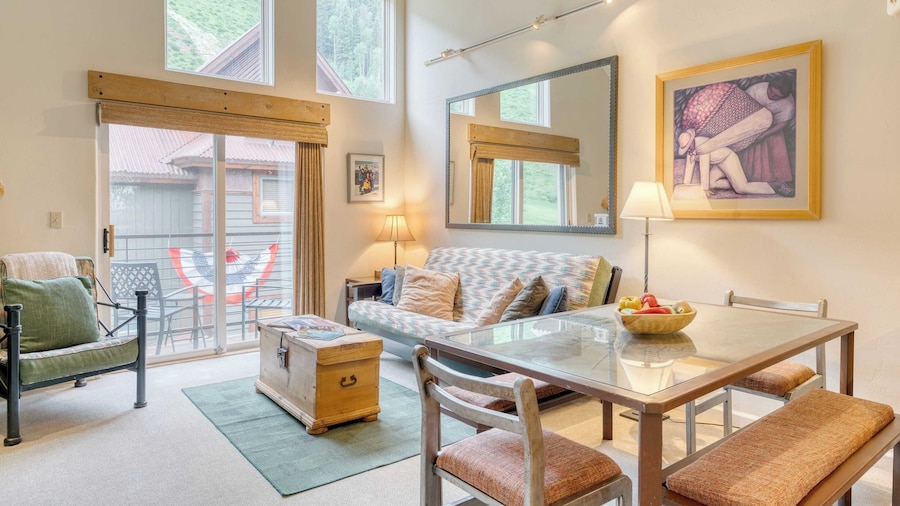 Double Diamond 23 by Avantstay Close to Town & The Slopes!