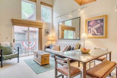 Double Diamond 23 by Avantstay Close to Town & The Slopes!