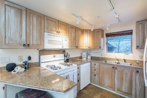 Hús (2 Bedrooms) | Að innan