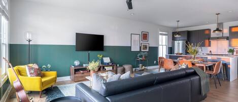 House (Multiple Bedrooms) | Front of property