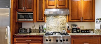 Pacific Street Townhome 514b by Avantstay Cute Townhouse in the Heart of Telluride!
