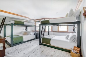House (3 Bedrooms) - Murdock by Avantstay Cozy Townhouse w/ Hot Tub Walk To Park City Mountain! (Park City)