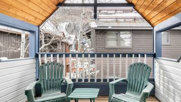 House (3 Bedrooms) | Front of property