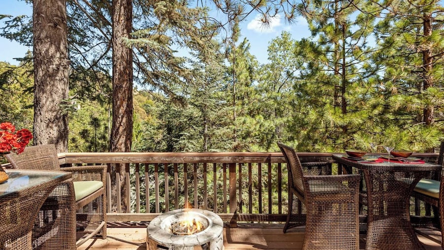 Sutter Ln by Avantstay Beautifully Remodeled Kitchen,4cabin-chic Bedrooms