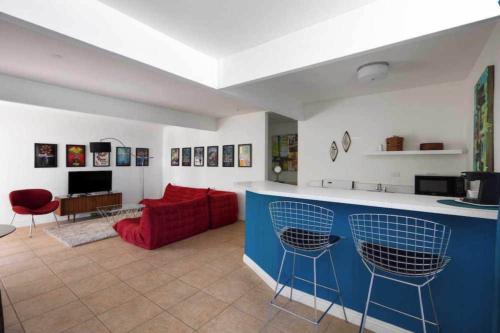 The Monkey Tree Hotel by AvantStay by null