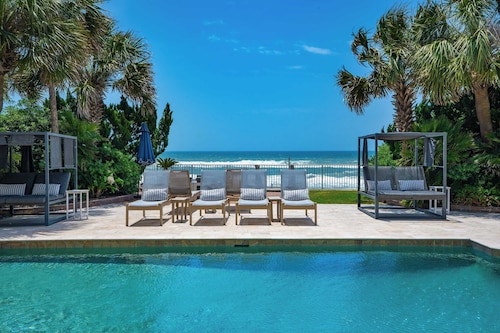 Promenade by Avantstay Beach Front Mansion w/ Breathtaking Views & Pool!