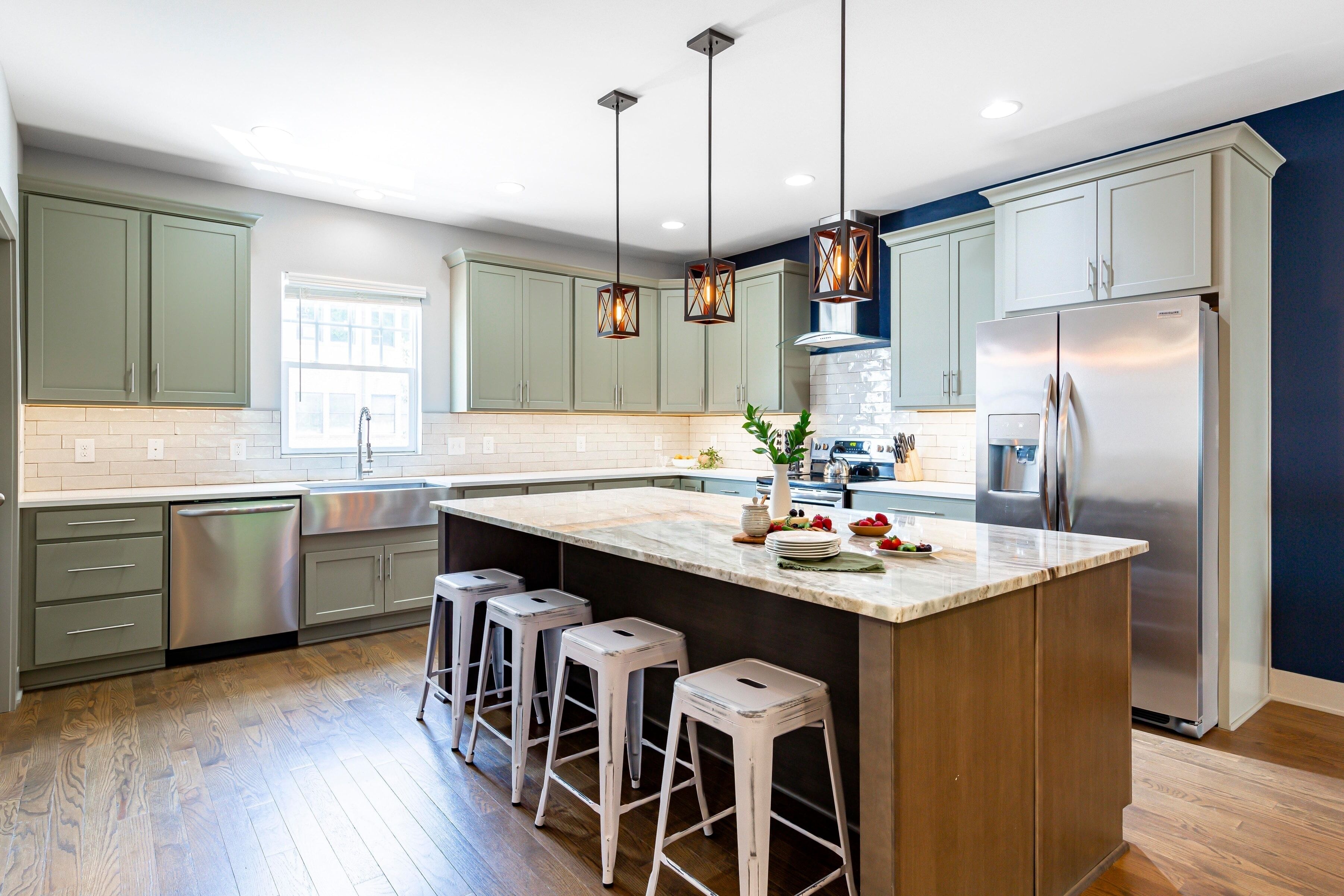 Waverly by Avantstay Nashville-inspired Townhome w/ Luxury Kitchen, Pool Table