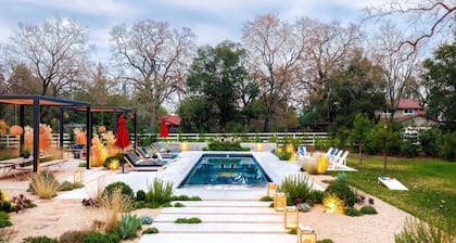 Marquee By Avantstay Modern Stylish Estate w/ Pool & Entertainers Courtyard