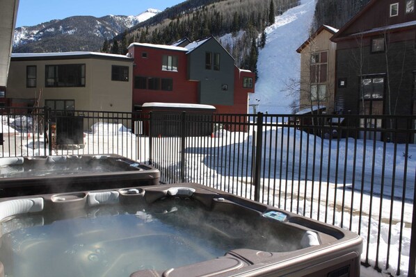 Interior - Cimarron Lodge 27 by Avantstay Ski-in/ski-out Property in Complex w/ Two Hot Tubs! Permit#10026 (Telluride)