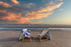 House (1 Bedroom) | Interior - Sand Dune & Sea Shell by Avantstay Gorgeous 2 Home Rental w/ 12 BRs (Isle of Palms)