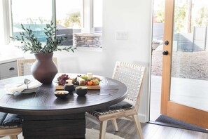 House (5 Bedrooms) | Interior - Maven by Avantstay 5 Minutes to the Beach! Ocean Views & Spacious Design (San Diego)