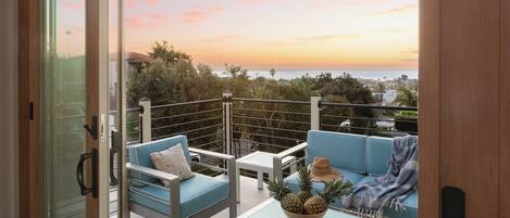 House (5 Bedrooms) | Front of property