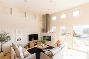 Interior - Seascape by Avantstay Spacious Contemporary Oasis in Del Mar (Del Mar)