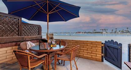 Bay View II by Avantstay Ocean View Mission Beach Home on the Sand!