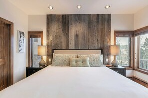 House (3 Bedrooms) | Interior - Crystal Chalet 12 by Avantstay Close to Town w/ Views of San Sofia Ridge (Telluride)