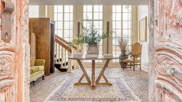 House (1 Bedroom) | Interior