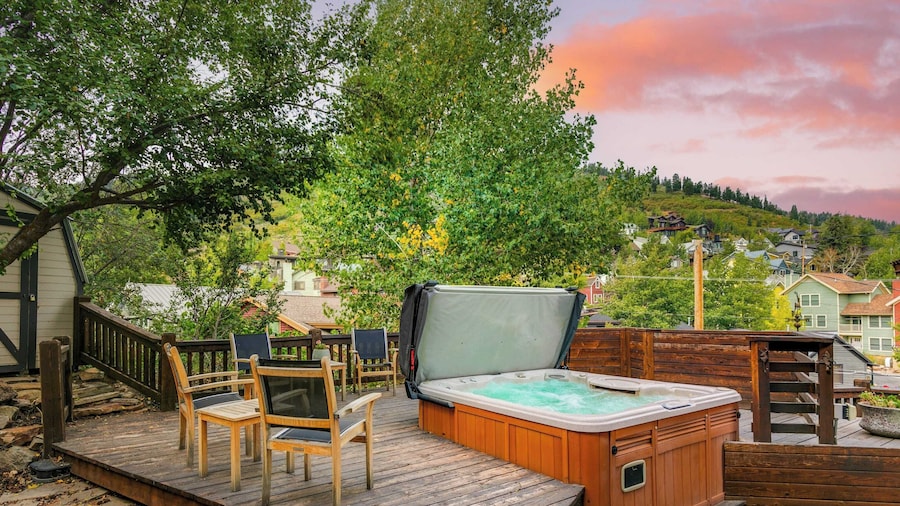 Hillside Overlook by Avantstay Quiet Mountain Getaway w/ Incredible Views!
