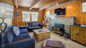 House (3 Bedrooms) | Interior - Aster by Avantstay Classic Kings Beach Cottage In The Of North Shore (Kings Beach)
