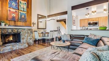 Rumah (2 Bedrooms) | Interior