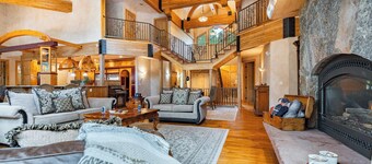 Cherry Ridge by Avantstay Incredible Mountain Mansion w/ Game Room, Hot Tub & Views!!