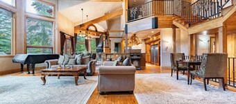 Cherry Ridge by Avantstay Incredible Mountain Mansion w/ Game Room, Hot Tub & Views!!