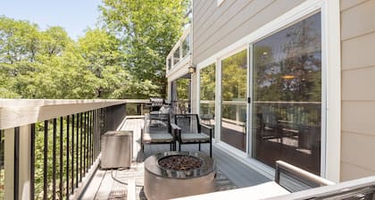 Lake Point by Avantstay2 Decks, Great Lake Views!