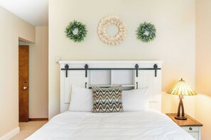 Apartment (3 Bedrooms) | Interior - Cimarron Lodge 14 by Avantstay Ski-in/ski-out Property in Complex w/ Two Hot Tubs! Permit#3601 (Telluride)