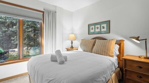 House (1 Bedroom) | Interior - Ghostriders 2 by Avantstay Tidy Unit Close to the Slopes and Shops! (Telluride)