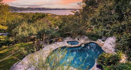 Dawson by Avantstay Serene Austin Home set Amongst Nature w/ Pool & Close to Lake Travis