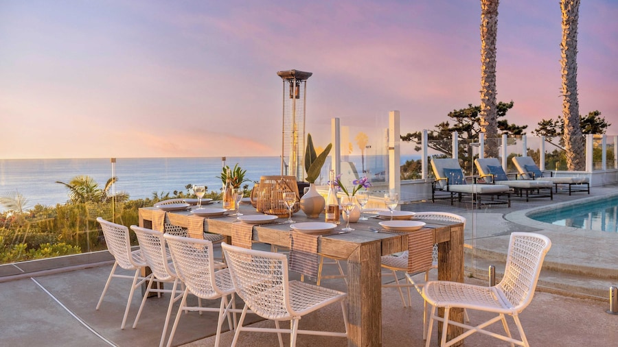 Vista by Avantstay Stunning Estate w/ Views of the Pacific Ocean Pool & Spa