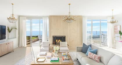 Stunning Estate w/ Ocean View, Pool, Spa, Bocce Sleeps 20 Vista by Avantstay