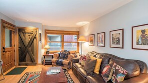 Apartment (1 Bedroom) | Front of property - Cimarron Lodge 20 by Avantstay Ski In/ Ski Out Condo in Ideally Located Complex w/ Hot Tubs! (Telluride)