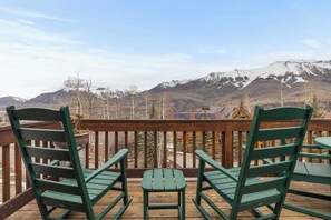 House (4 Bedrooms) | Interior - Russell Home by Avantstay Expansive Deck, Stunning Views & Hot Tub! (Telluride)
