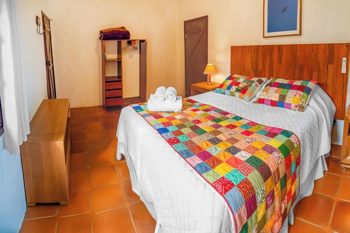 Superior Chalet | Free cots/infant beds, free WiFi, bed sheets