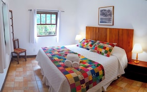 Superior Chalet | Free cribs/infant beds, free WiFi, bed sheets