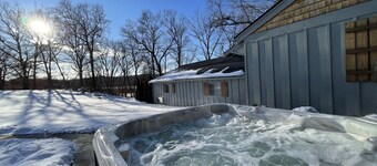 The Woods at Narrin Farms | Hot Tub | Horses | Kayaks | Hiking