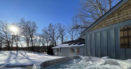 The Woods at Narrin Farms | Hot Tub | Horses | Kayaks | Hiking