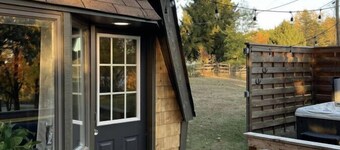 Horses|Hot Tub|Fire Pit|Hiking|Tiny Home