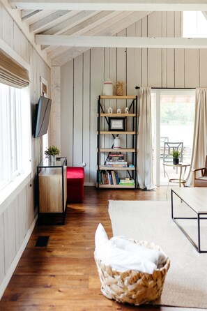 Luokittelematon kuva, 3 kautta 60, painike