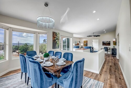 Experience luxury in this spacious 4-bedroom Sedona Maxwell Ridge with stunning red rock views.