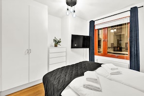 1 bedroom, iron/ironing board, free WiFi, bed sheets